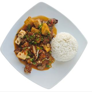 Porc cu tofu in sos de roșii