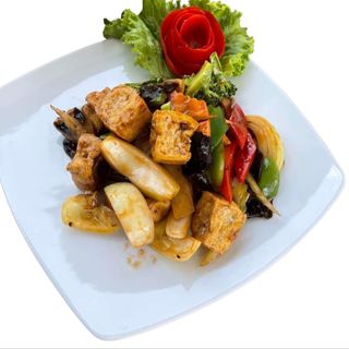 Tofu la wok cu legume