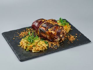 Varză călită cu piept de porc