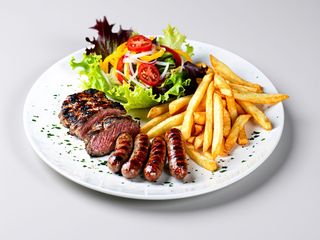 Mixt grill/ cartofi prăjiți
