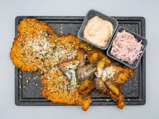 Piept de curcan in crusta de panko