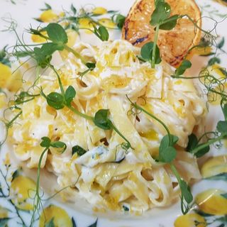 Tagliatelle cu ricotta și lămâie