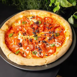Pizza 1+1 cu Desert Gratuit