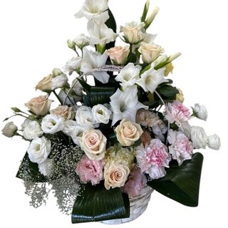 Cos aniversar cu trandafiri