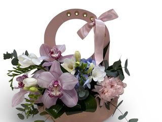 Aranjament ”Delicate orhidee”