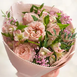 Buchet Elegant Roz – 7 Flori
