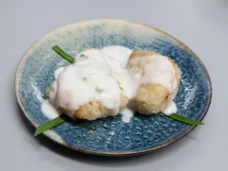Xoi Chuoi - Banana Sticky Rice