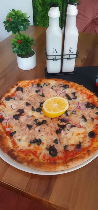 Pizza cu ton Ø 32cm