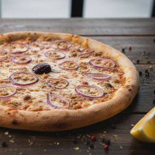 Pizza Al Tonno