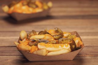 Cartofi cu cheddar si jalapenos