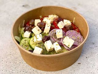 Salata cu Feta si Masline Kalamata