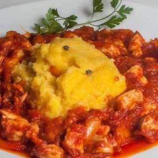 Friptură de pui cu mămăliguță