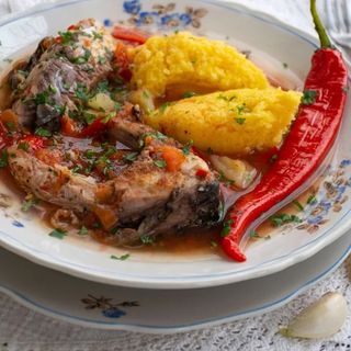 Saramură de crap cu mămăluguță