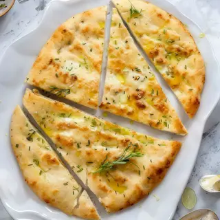 Focacia cu usturoi 32 cm