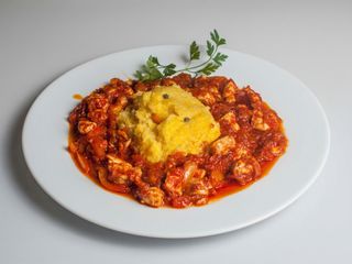 Friptură de pui cu mămăliguță