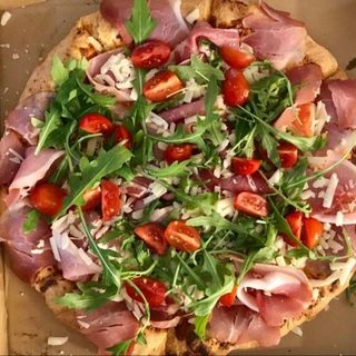 Pizza Prosciutto Crudo + CUTIE