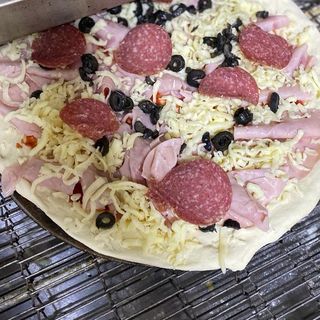 Pizza Quatro Staggione + CUTIE