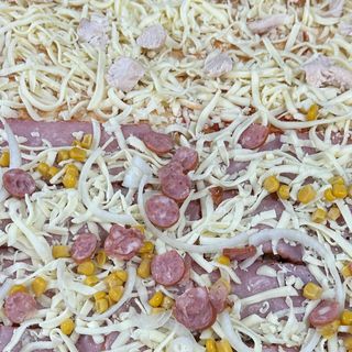 PIZZA XXL 2 IN 1(2 SORTIMENTE LA ALEGERE) + CUTIE