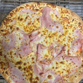 PIZZA PROSCIUTTO FUNGHI 60*60 + CUTIE