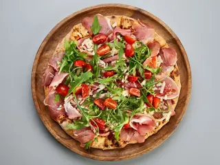 Pizza Prosciutto Crudo + CUTIE