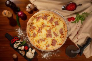 Pizza Carbonara Ø 32cm