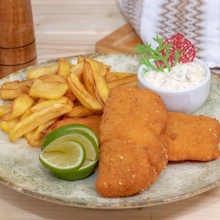 Fish & chips cu sos tartar