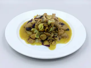 Ciuperci in sos curry 