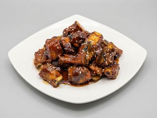 Coaste in sos dulce acrisor