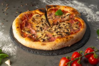 Pizza Cardinale medie