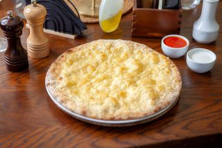 Focaccia cu parmesan