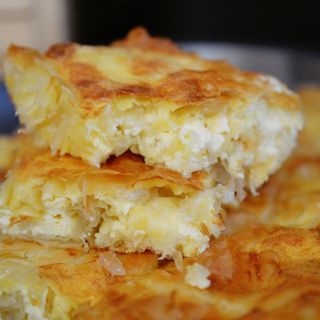 Placinta cu branza dulce 4 portii*