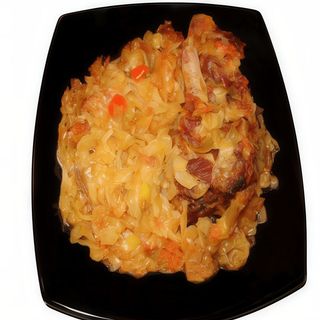 Varza cu afumatura 3 porții – 900g