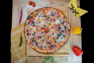 Pizza 4 anotimpuri Ø 32cm