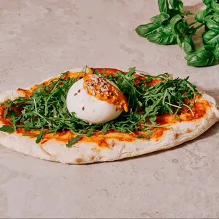 Pinsa margherita cu burrata