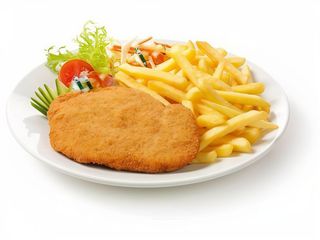 Șnițel de pui cu cartofi prăjiți