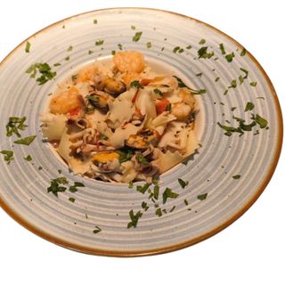 Tagliatelle cu fructe de mare