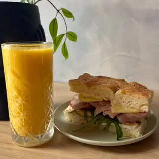 Focaccia & Fresh Combo