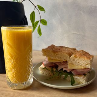 Focaccia & Fresh Combo