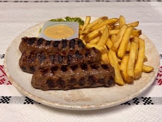 Mici 3 bucati cu cartofi prăjiți 280g