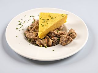 Pomana porcului cu mămăliguță