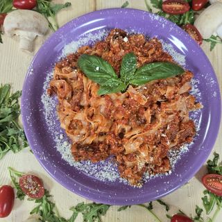 Spaghete, penne sau tagliatelle AMATRICIANA