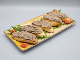 Tapas cu crema de ciuperci