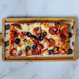 Pizza Pepperoni (1 persoana)