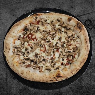 Pizza Con Funghi