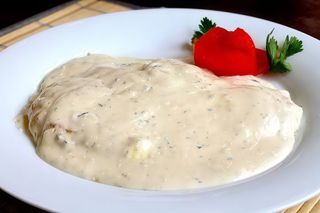 Piept de pui cu sos gorgonzola 400g