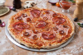 Pizza Quattro Carni Ø32cm