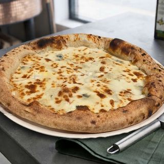 Pizza Quattro Formaggi