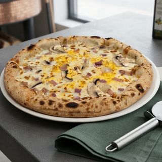 Pizza Carbonara