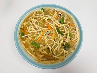 Vegetable thukpa