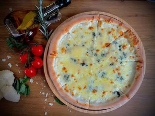 Pizza Spicy Quatro Formagi